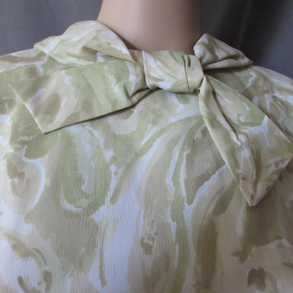 SALE  Vintage Two Piece Blouse & Pleated Skirt 1960 Era Shades of Green - Picture 4 of 10